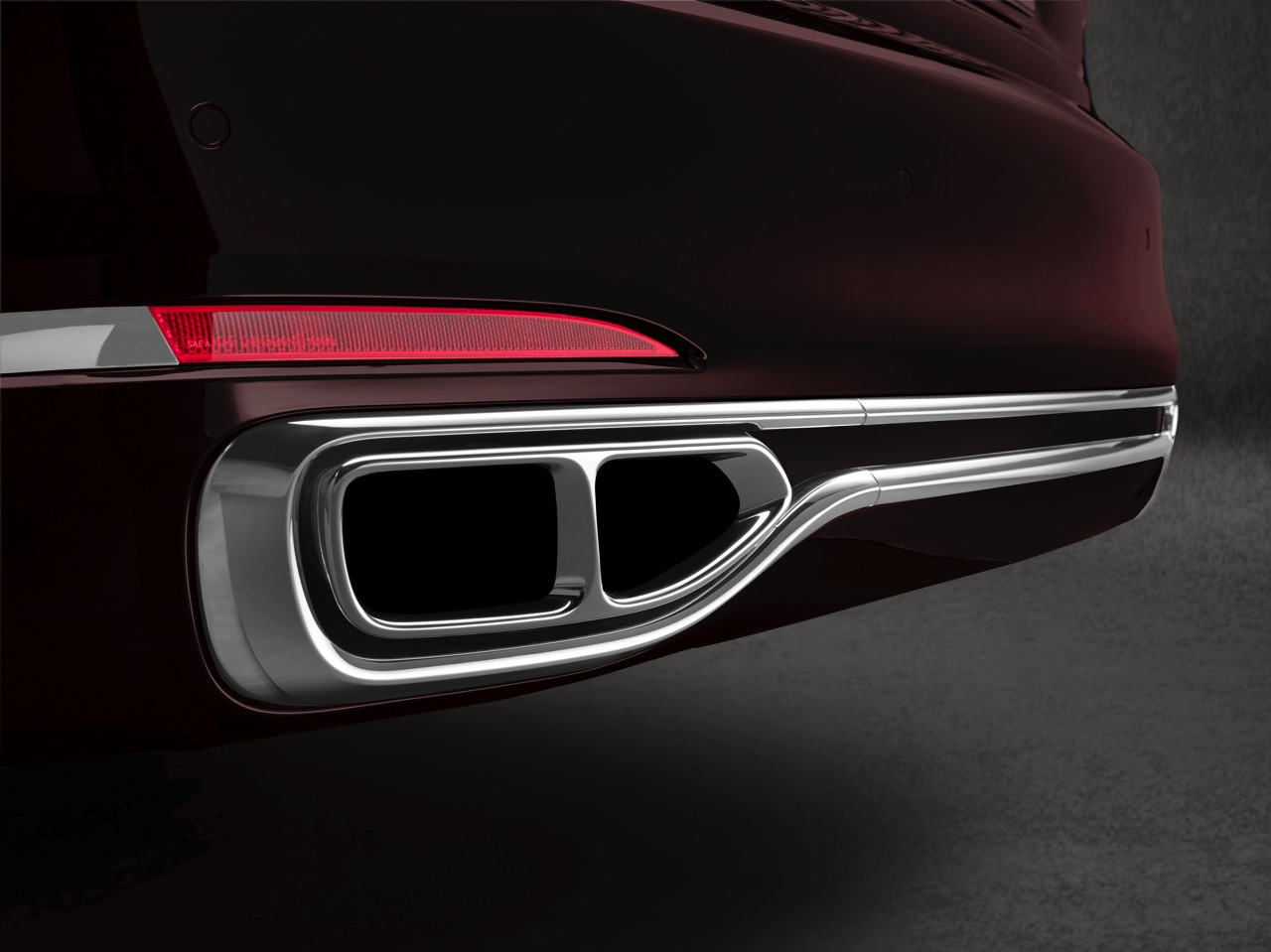 BMW 7 Serie aan de top met M760Li xDrive, dankzij 600 pk uit de 6.6 liter V12.