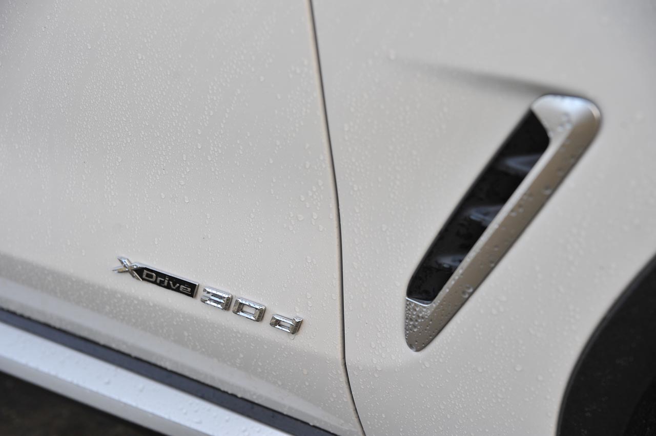 BMW levert de derde generatie X3 die op het gebied van verfijning en voorzieningen weer een flinke stap voorwaarts zet.