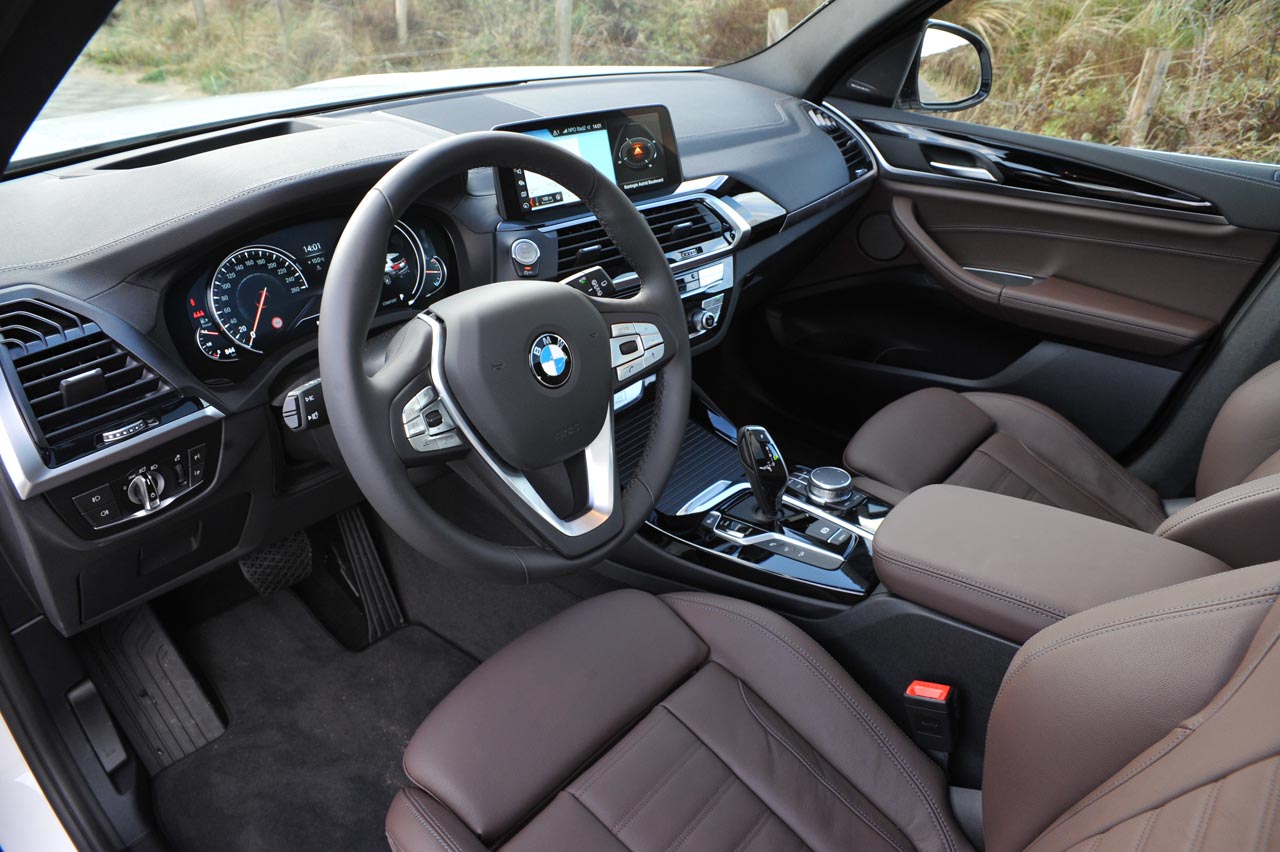 BMW levert de derde generatie X3 die op het gebied van verfijning en voorzieningen weer een flinke stap voorwaarts zet.