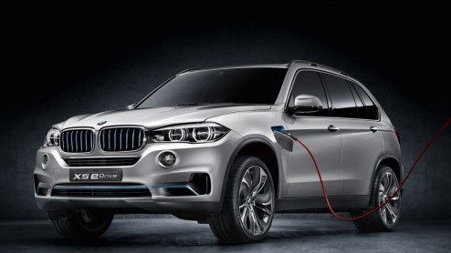 BMW neemt behalve de M4 Cabrio ook een doorontwikkelde X5 eDrive Concept mee naar de New York Auto Show.