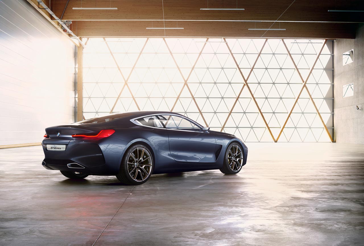 BMW heeft op Villa d'Este de prachtige conceptversie van de nieuwe 8 Serie onthuld.