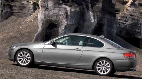 Het stond pas voor volgende week in de agenda gepland bij BMW, maar diverse internetsites denken hier anders over. Dit zijn de eerste officile fotos van de nieuwe 3 serie Coup.