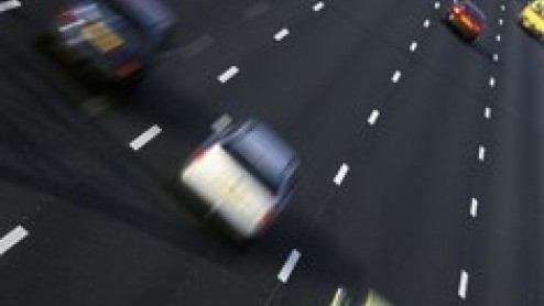 De komende vier jaar daalt de aanschafprijs van een nieuwe auto behoorlijk. Oorzaak is een verlaging van de BPM, de aanschafbelasting op autos. Volgend jaar gaat de BPM met zes procent omlaag, en dat