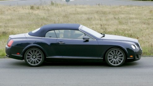 Een logisch vervolg is er gaande: Bentley komt in navolging van de Continental GT Speed staat nu de de GTC Speed in de spotlights. Deze cabriolet belooft de snelste en meest krachtige van het merk ooi