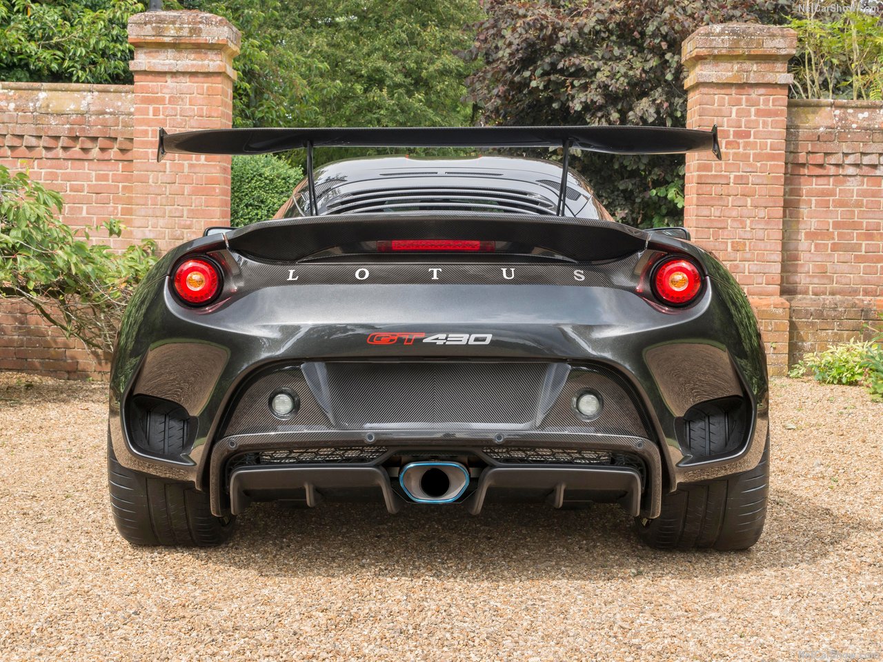 Lotus brengt met de Evore GT430 de krachtigste productieauto die het merk ooit heeft gebouwd.