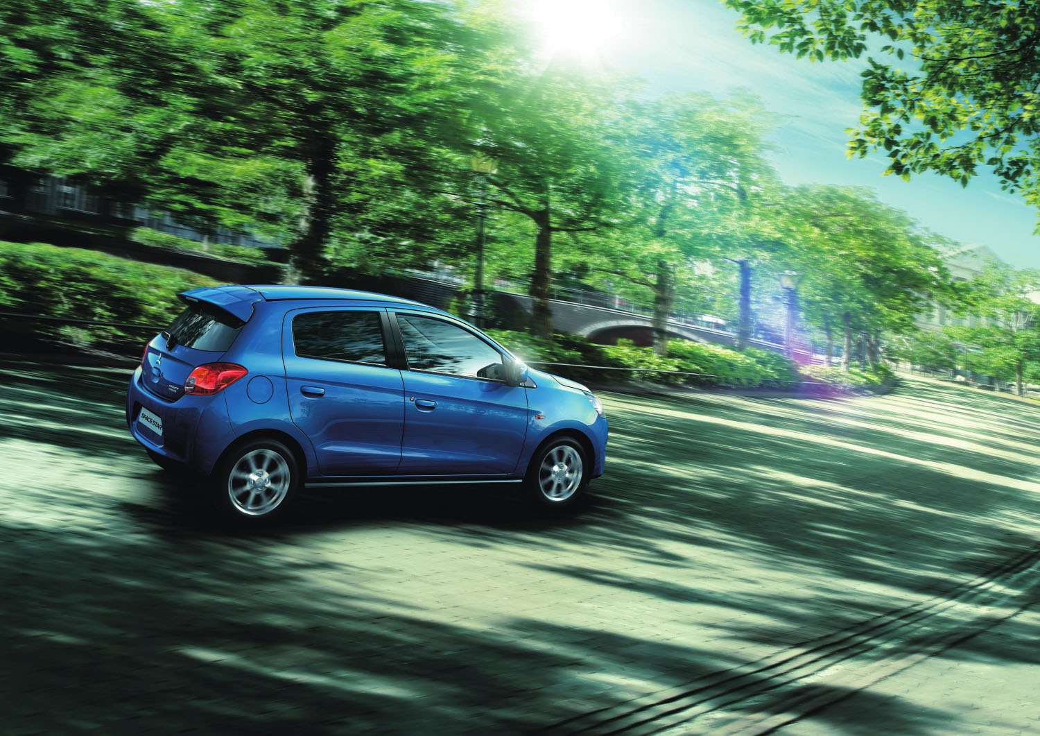 Mitsubishi introduceert de nieuwe Space Star 1.0 Bright CVT, een luxe uitvoering met standaard automaat voor een scherpe prijs.