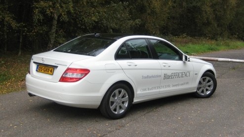 Mercedes introduceerde vorig jaar de nieuwe C-Klasse. Een Benz die meer dynamiek uitstraalt dan voorheen, maar ook zijn comfortabele kanten kent. Onlangs werd het gamma uitgebreid met BlueEFFICIENCY-u