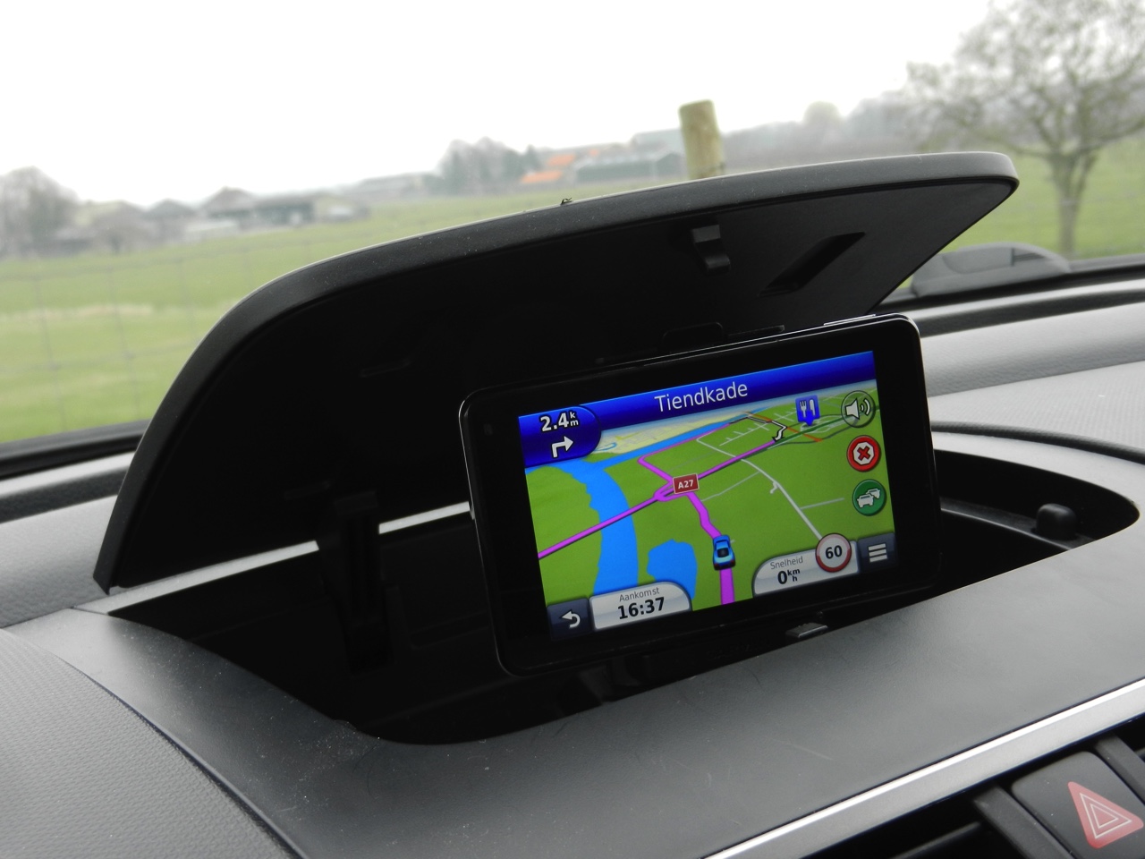 AutoVandaag rijdt met de Suzuki Swift om het werkelijke verbruik van de auto te vergelijken met andere Suzuki-rijders via de gratis Verbruiks-app.