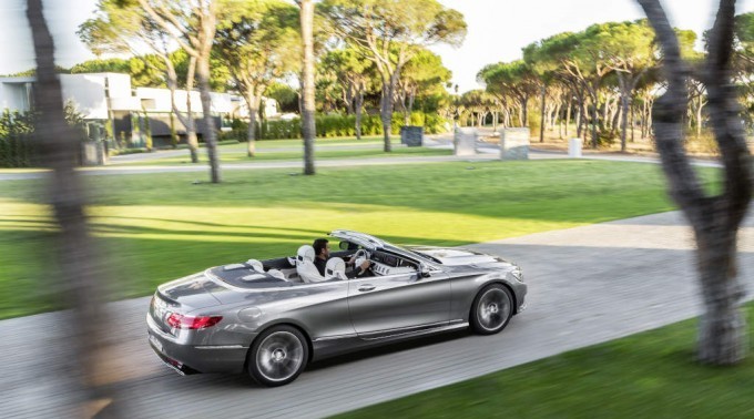 De Masters of LXRY 2015 in RAI Amsterdam verwelkomt Bentley Bentayga, Audi RS-modellen, Porsche 911 en Mercedes S-Klasse Cabriolet als primeur.