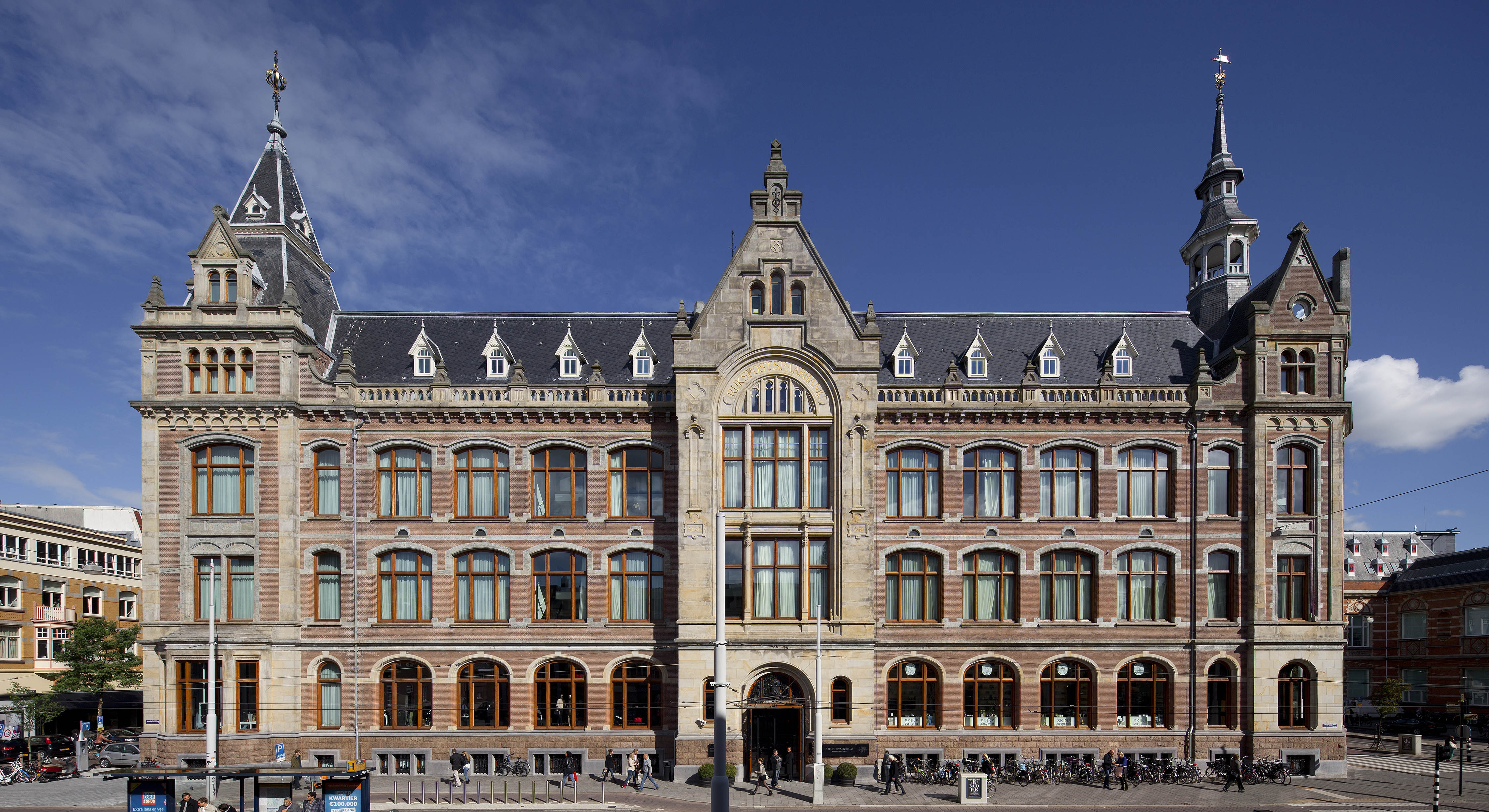 Bentley Leusden opent nieuwe vestiging in Conservatorium Hotel Amsterdam.