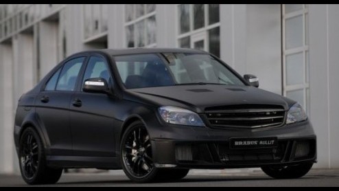 Zuur nieuws voor Ferrari rijders en andere eigenaren van supercars. De nieuwe kanonskogel van Brabus is af. Liefhebbers die aan de C 63 AMG niet genoeg hebben kunnen voor de Brabus Bullit Power kiezen