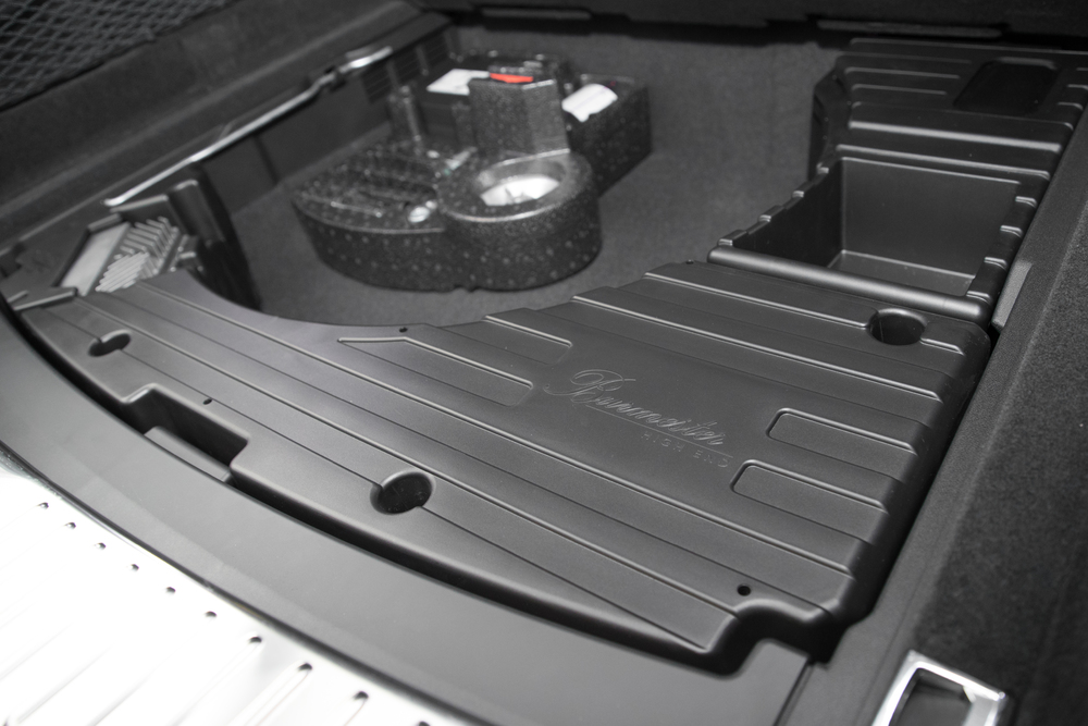 Porsche liet specialist Burmester speciaal voor de nieuwe Panamera en Cayenne een 3D sound systeem ontwikkelen.