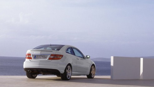 Mercedes breidt dit kwartaal het gamma van de CLC uit met een BlueEfficiency uitvoering. Daartoe wordt de CLC 160 weer in het leven geroepen. Een iets minder vermogende CLC die net iets zuiniger zijn 
