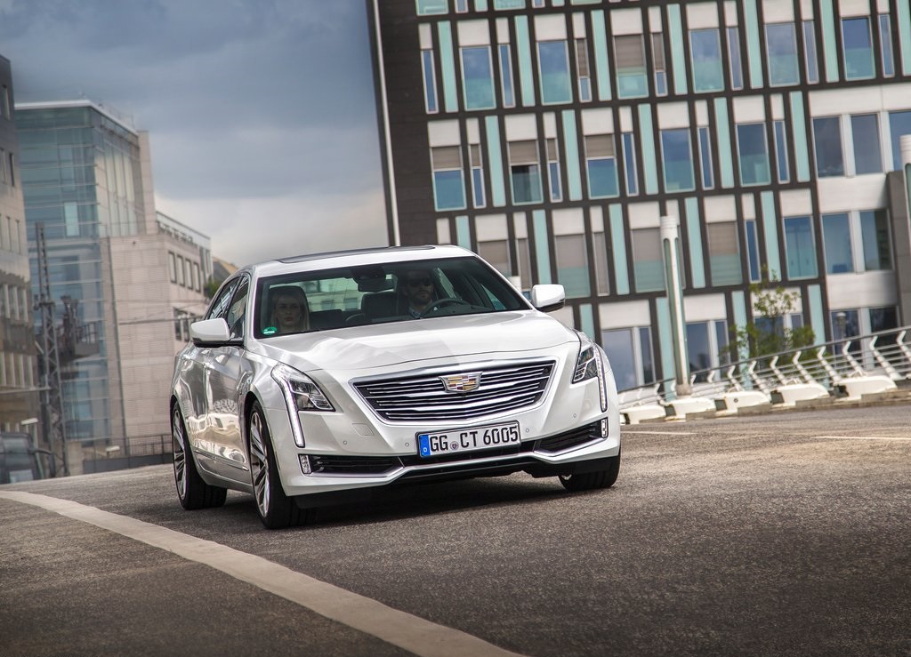 Het segment van de toplimos wordt vooral gedomineerd door de grote Duitse merken, maar vergeet ook Cadillac niet. Dat biedt de CT6 aan. Hoe die auto bevalt zocht AutoVandaag uit tijdens een rijtest.