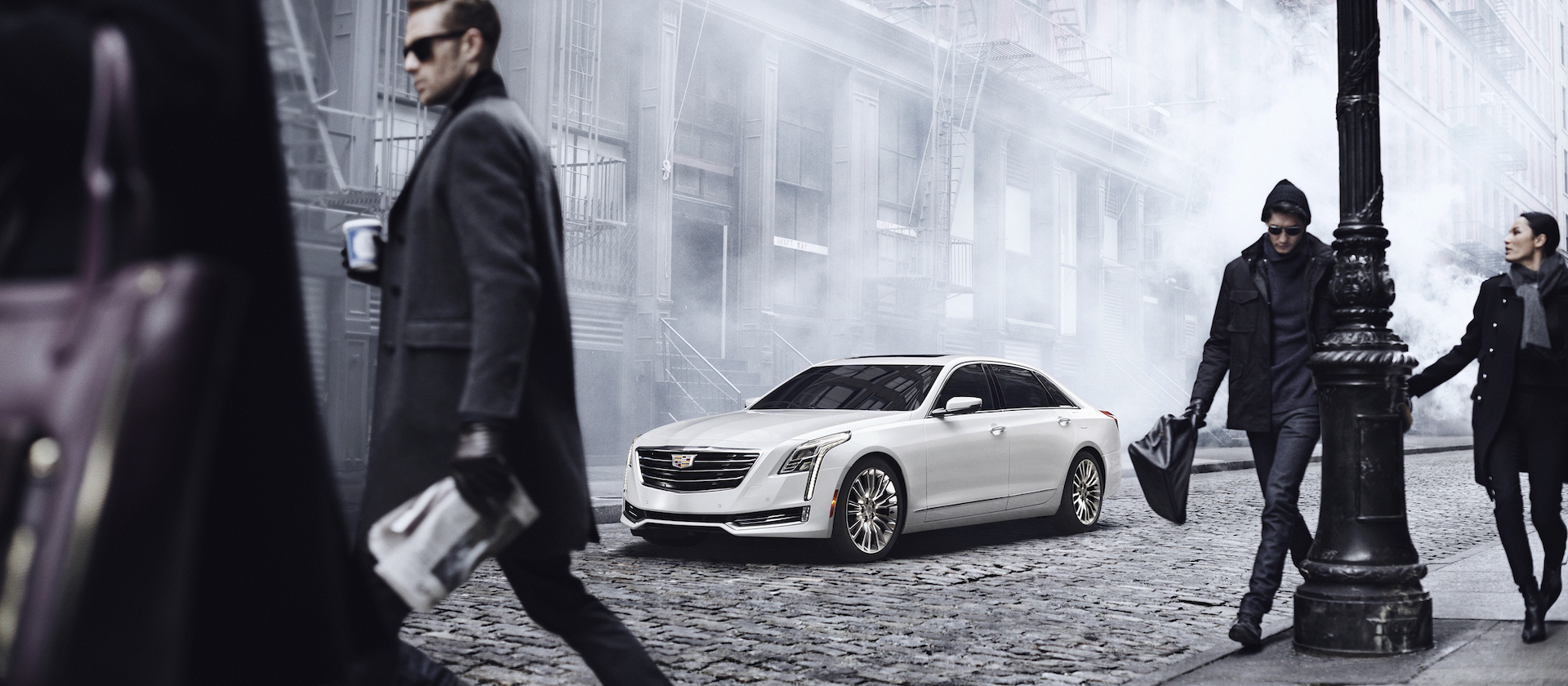Na weken van teasers is het dan eindelijk zover. Op de vooravond van de New York International Auto Show heeft Cadillac het doek getrokken van de CT6, het nieuwe topmodel van het merk.