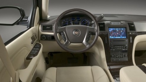 Vanaf oktober kun je er weer helemaal bij horen in de hip-hop scene. Cadillac heeft namelijk de prijzen bekend gemaakt van de nieuwe Escalade, modeljaar 2007.