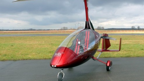 Auto's die kunnen varen kennen we al sinds de jaren '80, maar auto's die kunnen vliegen hebben we alleen nog in science fiction films voorbij zien komen.