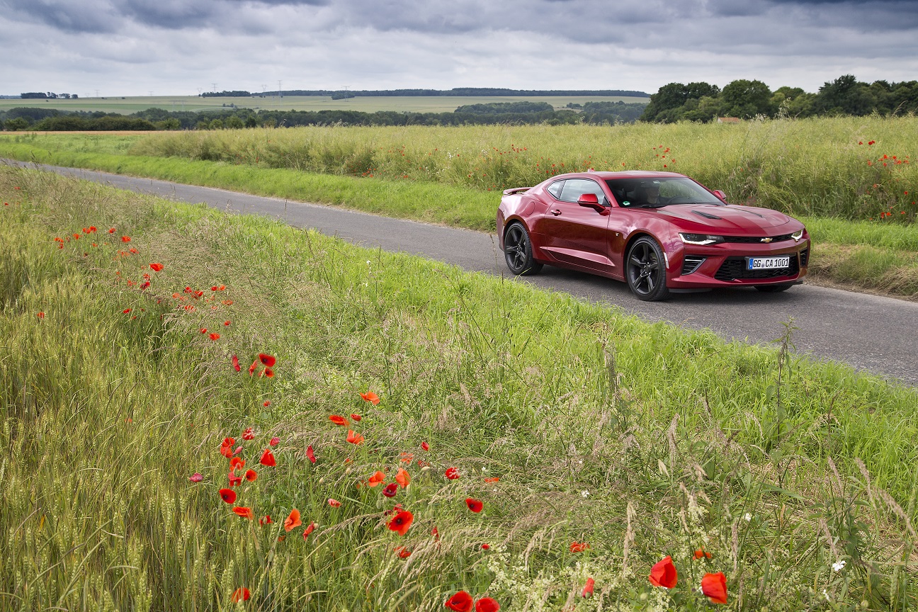 Chevrolet biedt ook een viercilinderversie van de Camaro, waarmee de auto in Nederland relatief betaalbaar wordt. Hoe bevalt die? Een rijtest!