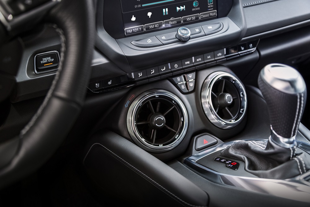 Chevrolet biedt ook een viercilinderversie van de Camaro, waarmee de auto in Nederland relatief betaalbaar wordt. Hoe bevalt die? Een rijtest!