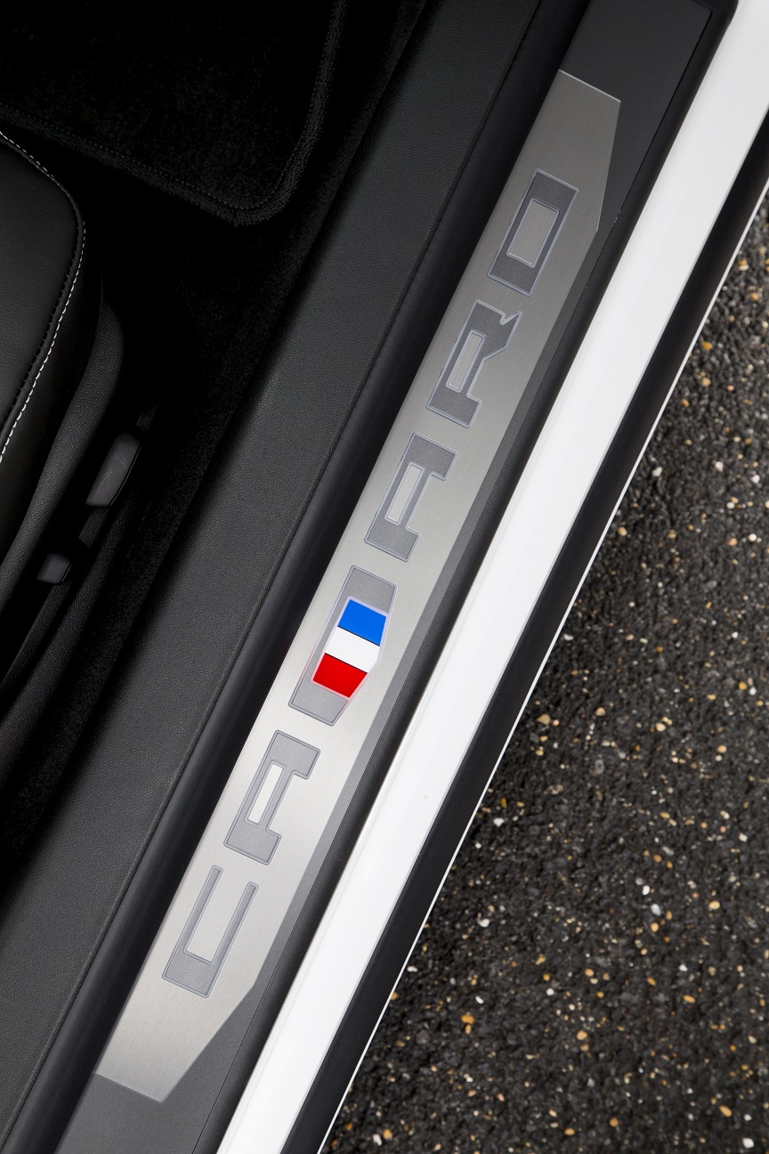 Chevrolet biedt ook een viercilinderversie van de Camaro, waarmee de auto in Nederland relatief betaalbaar wordt. Hoe bevalt die? Een rijtest!