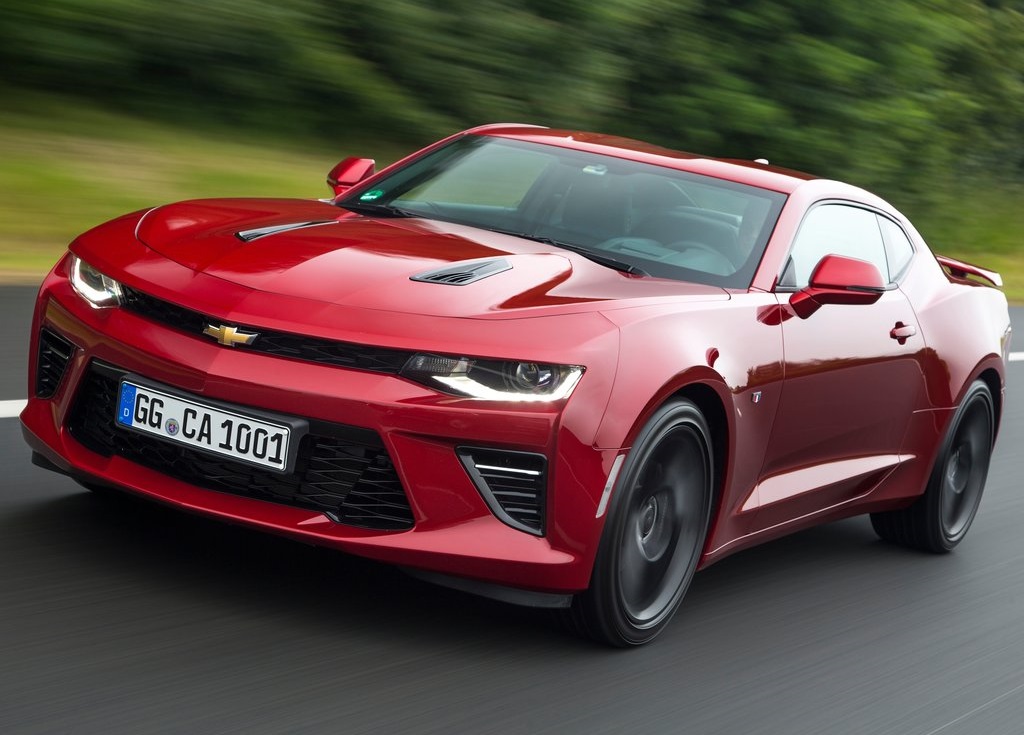 Chevrolet biedt ook een viercilinderversie van de Camaro, waarmee de auto in Nederland relatief betaalbaar wordt. Hoe bevalt die? Een rijtest!