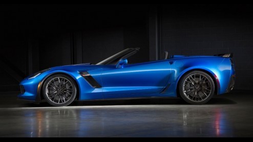 Chevrolet onthult op de New York International Auto Show de open versie van de Corvette Z06 Coup. De zomerse Z06 is inmiddels digitaal onthuld.