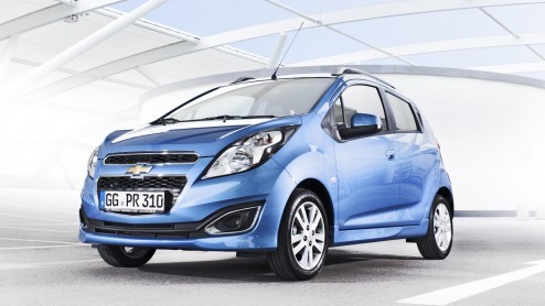 Chevrolet heeft de Spark nog niet zo lang geleden op een aantal punten bijgeschaafd. De fabrikant gaat vrolijk verder en gooit nu het leveringsaanbod op de schop.