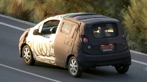 De Chevrolet Matiz gaat al even mee, tijd voor een opvolger dus. Deze rijdt al rond in Frankrijk, en wel onder de cryptische naam M300.