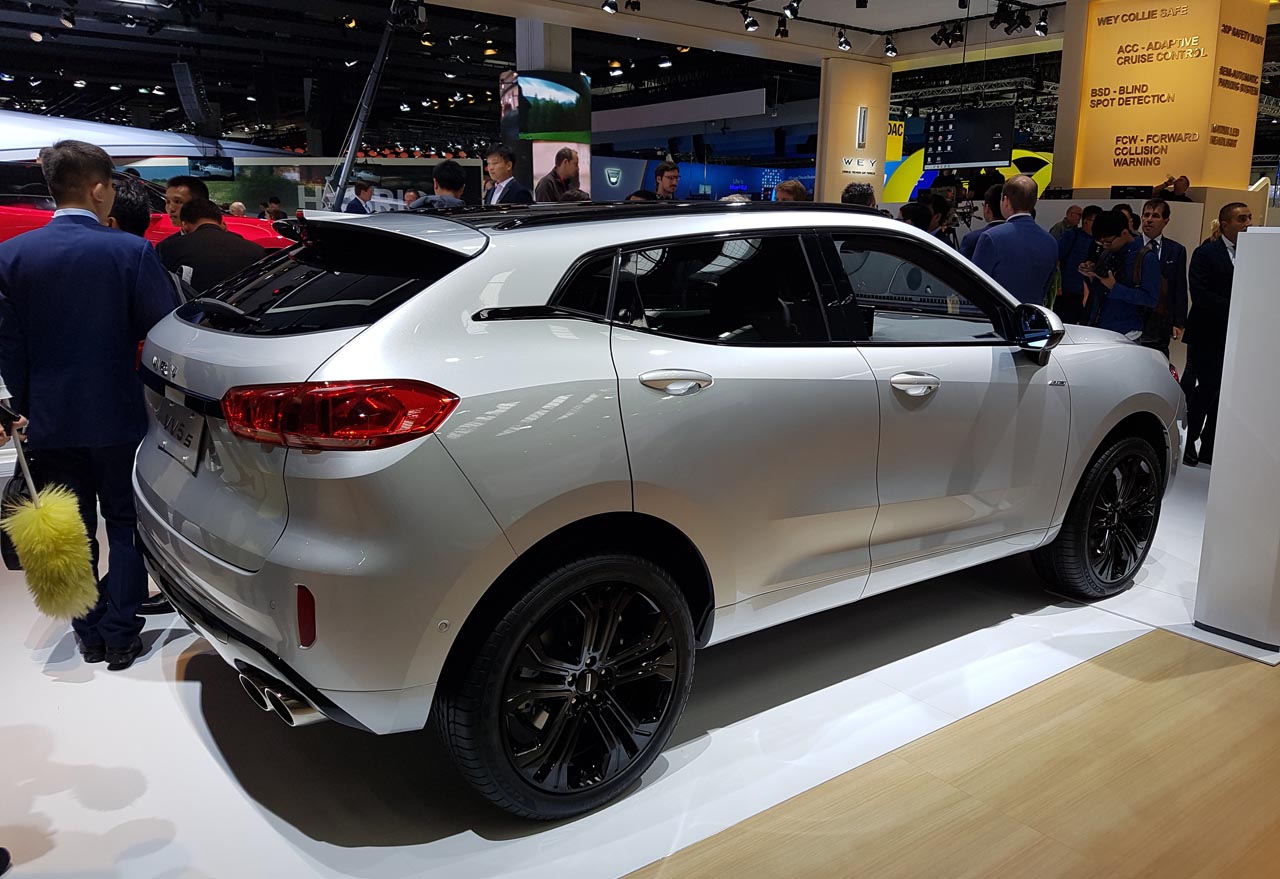Drie Chinese fabrikanten presenteren zich op de IAA met modellen die mogelijk naar Europa komen.