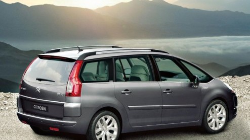 Hebben wij vorige week aan jullie nog het schaalmodel laten zien van de nieuwe (zevenzits) Picasso, Citroen heeft vandaag het echte model gepresenteerd.
