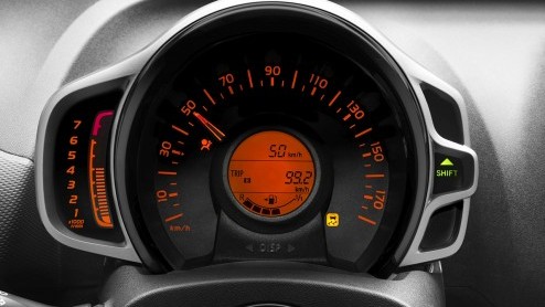 Rijtest nieuwe Citron C1, geheel vernieuwd, wijkt nu meer af van z'n trio-genoten dan voorheen.
