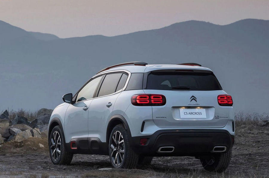 Citron mag dan wel later deze maand de conceptcersie onthullen, de productieversie van de C5 Aircross is al in vol ornaat op het internet beland.