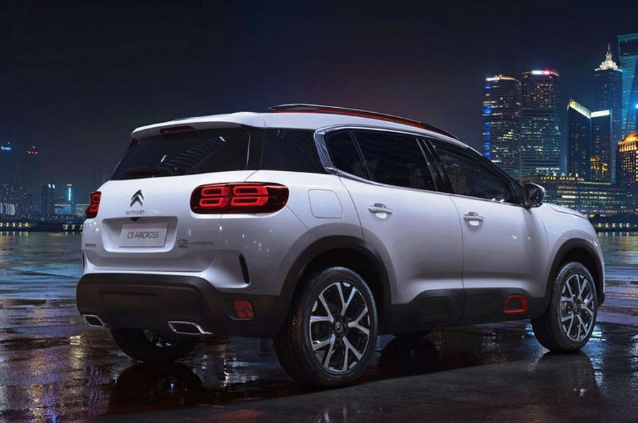 Citron mag dan wel later deze maand de conceptcersie onthullen, de productieversie van de C5 Aircross is al in vol ornaat op het internet beland.