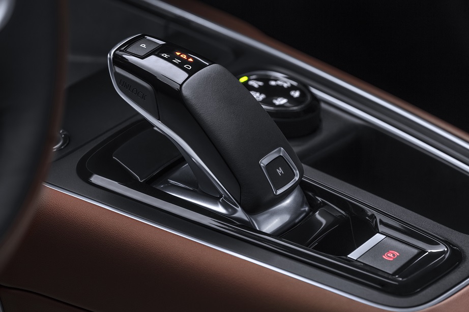 Op de Shanghai Motor Show heeft Citron de C5 Aircross onthuld. Hoe de auto eruit zag wisten we al, maar nu is ook de rest bekend. We zien hier zomaar de krachtigste Citron in serieproductie ooit!