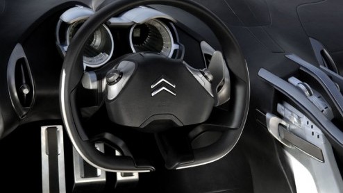 Ook Citron lijkt zich binnen niet al te lange tijd zich te gaan mengen in het hybride segment. Dat ze er mee bezig zijn bewijst de C-Mtisse concept car.