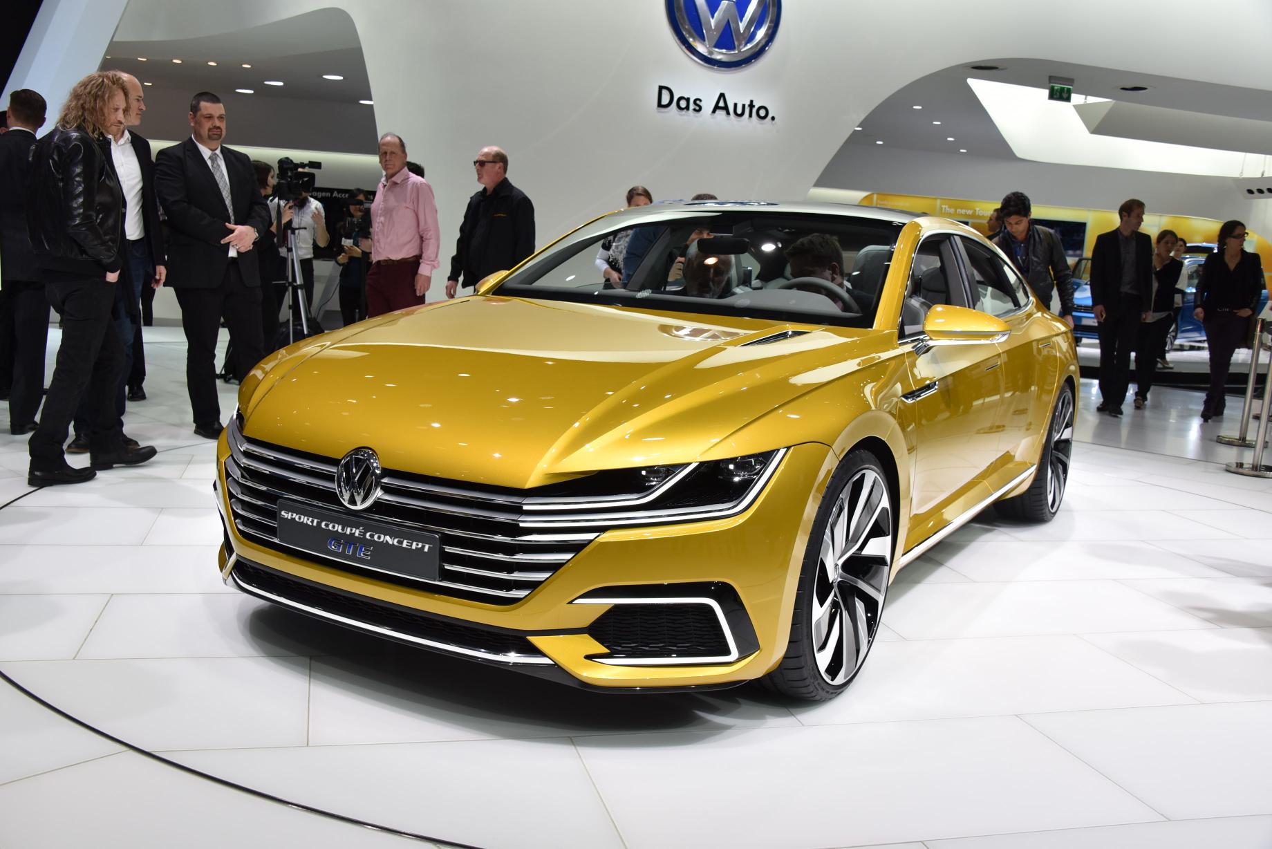 Volkswagen Sport Coup Concept GTE kan als opvolger gaan dienen voor de CC en daarmee een plekje bemachtigen tussen de Passat en Phaeton.