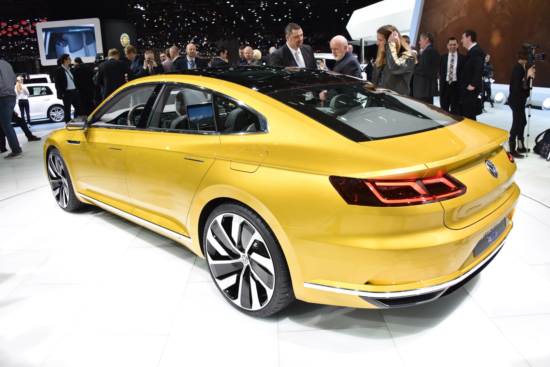 Volkswagen Sport Coup Concept GTE kan als opvolger gaan dienen voor de CC en daarmee een plekje bemachtigen tussen de Passat en Phaeton.