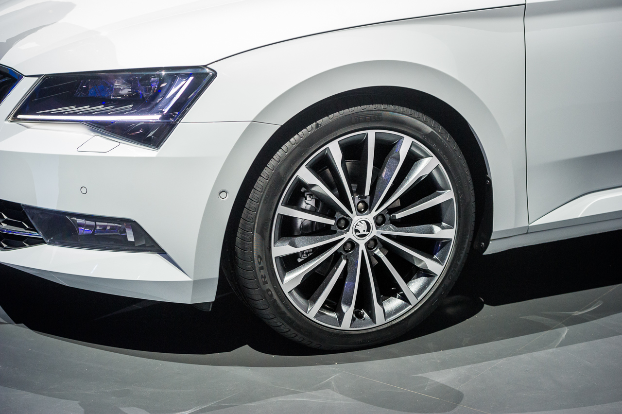 Skoda presenteert vandaag in Praag de compleet nieuwe Superb. Dit is hem!