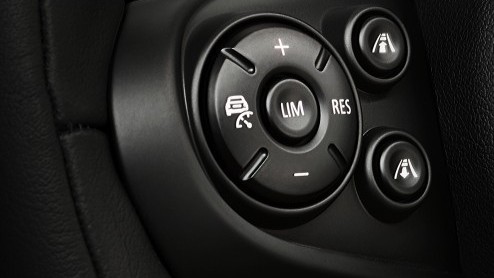 Vele nieuwe assistentiesystemen voor nieuwe MINI.