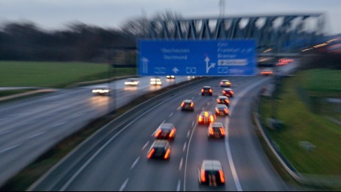 Binnen de Duitse regeringspartij CDU/CSU tekent zich een compromis af over de plannen voor tolheffing op Duitse wegen voor personenauto's.