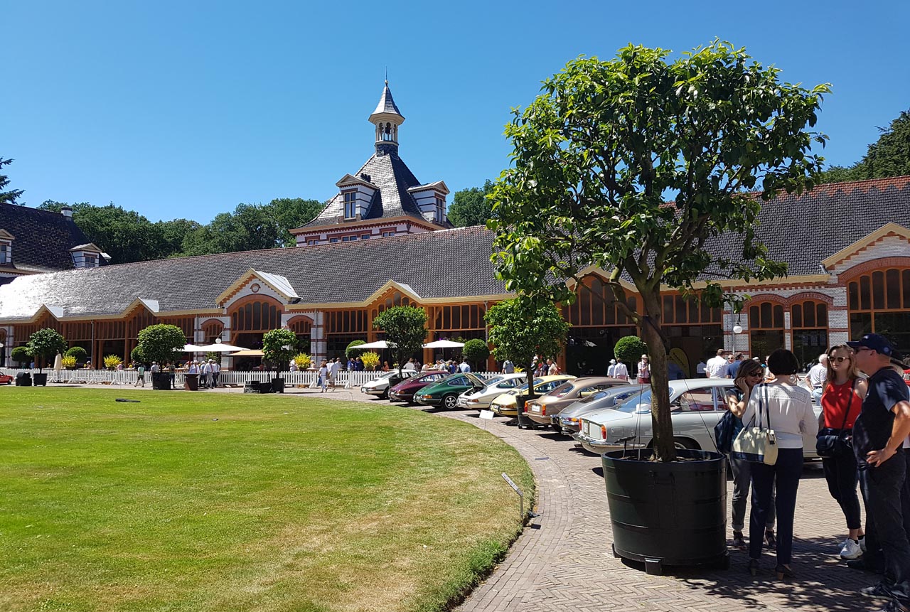 Het afgelopen weekend was het concours d'lgance op het Paleis het Loo weer 'the place to be' voor de oldtimerliefhebber.