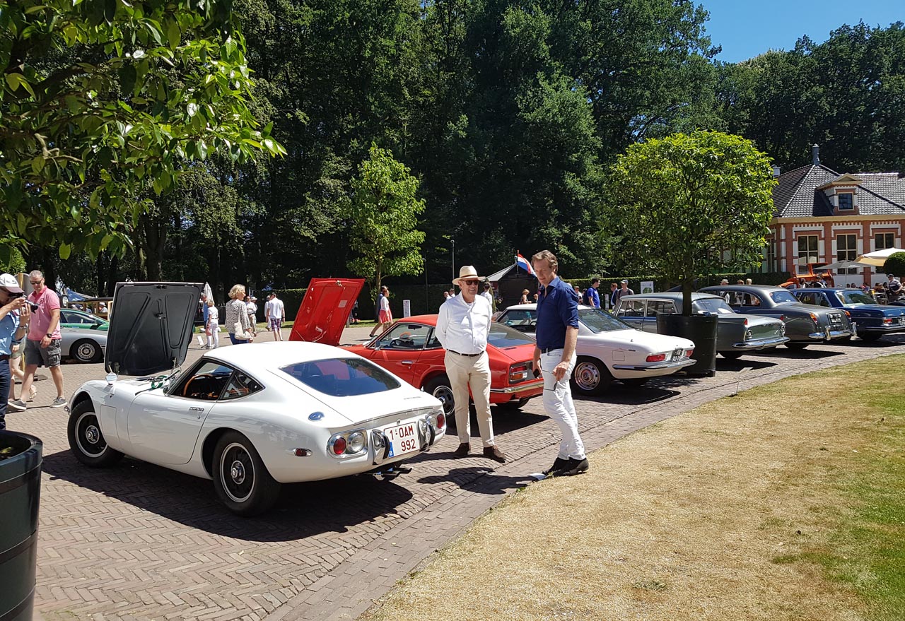 Het afgelopen weekend was het concours d'lgance op het Paleis het Loo weer 'the place to be' voor de oldtimerliefhebber.