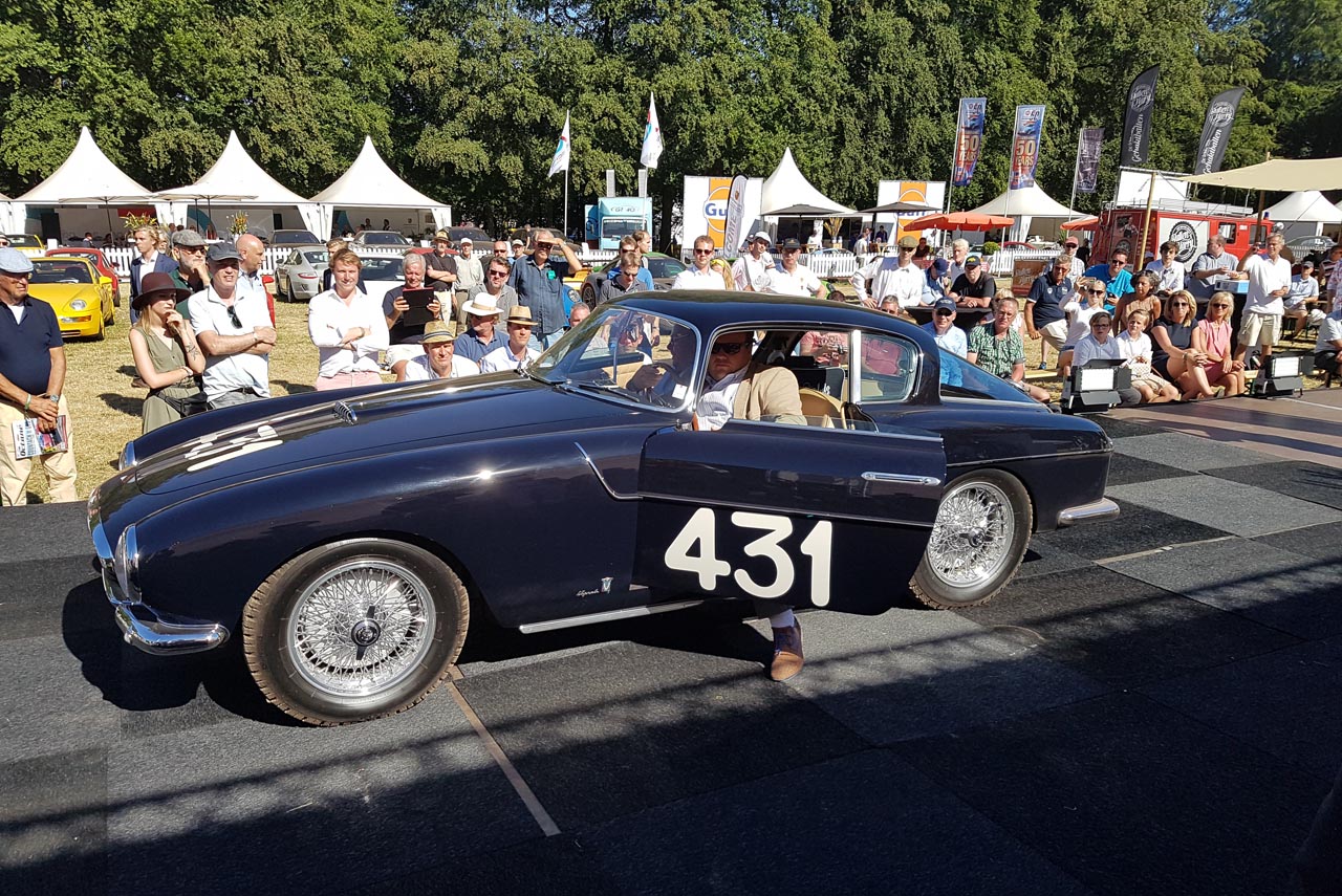 Het afgelopen weekend was het concours d'lgance op het Paleis het Loo weer 'the place to be' voor de oldtimerliefhebber.