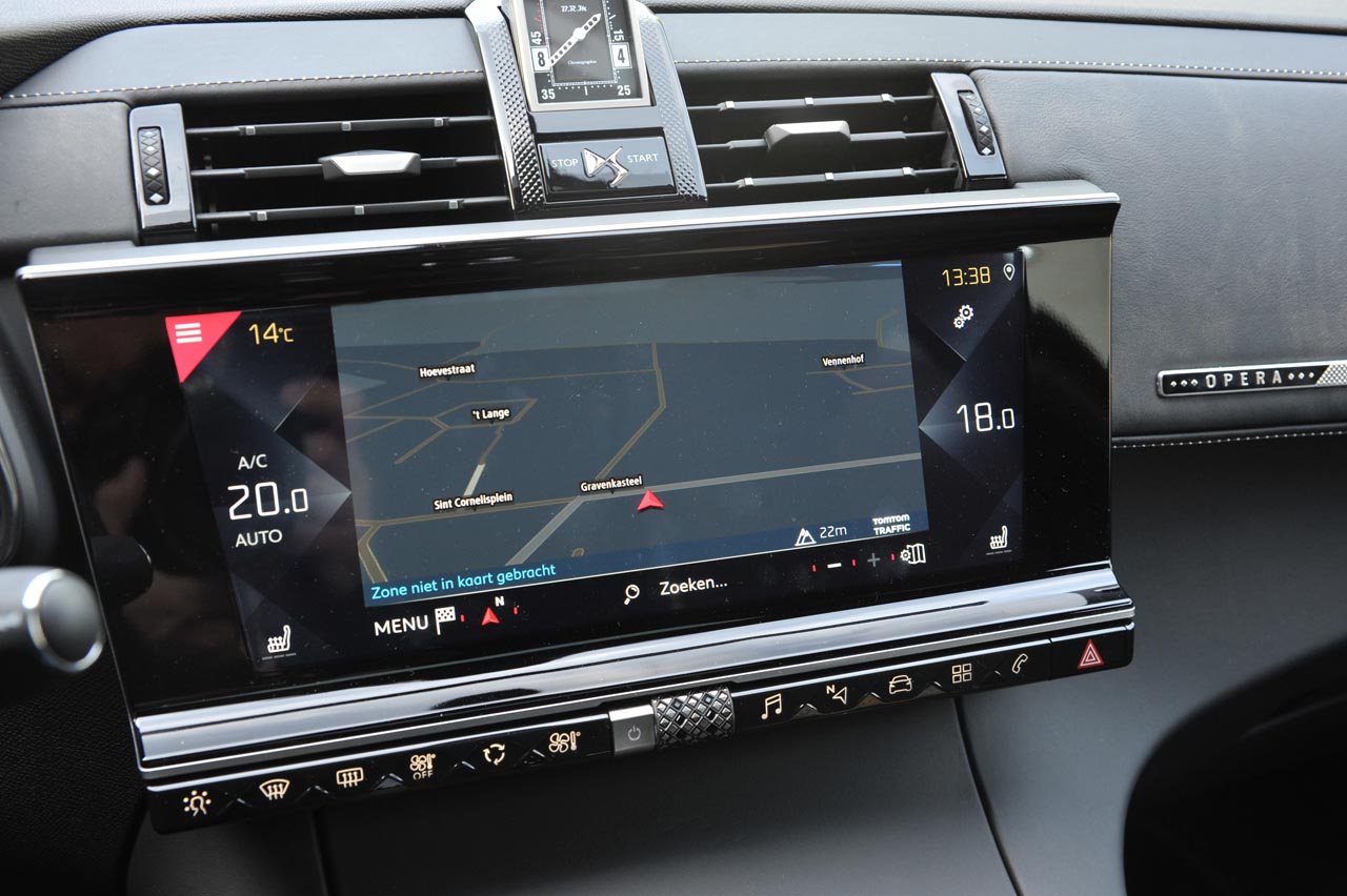 De DS 7 Crossback is de eerste volledig nieuwe auto onder het DS label. Kan deze SUV overtuigen in de premium klasse?