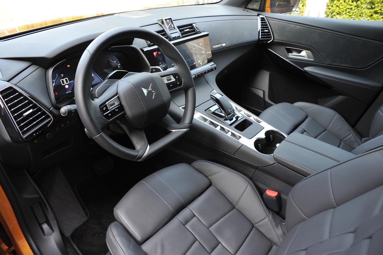 De DS 7 Crossback is de eerste volledig nieuwe auto onder het DS label. Kan deze SUV overtuigen in de premium klasse?