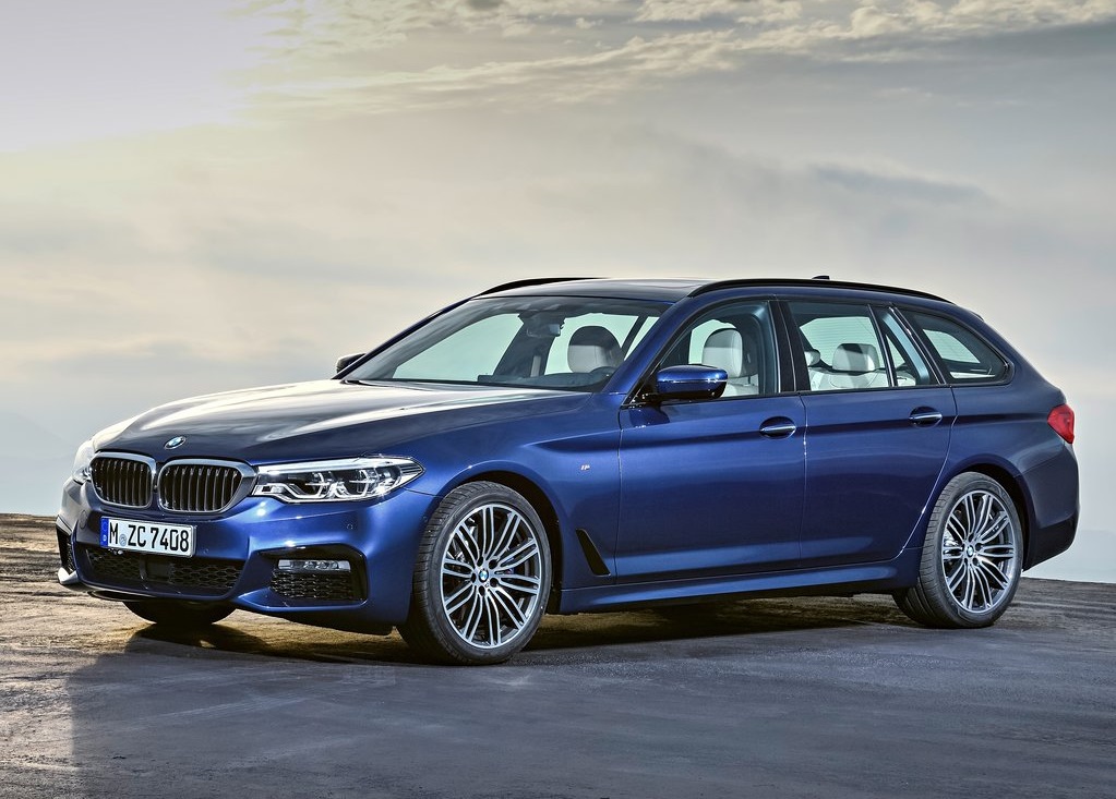 De BMW 5 Serie is in sedanvorm al in de nodige uitvoeringen aan de wereld getoond. Op de Touring was het nog even wachten, tot nu. Dit is hem dan!