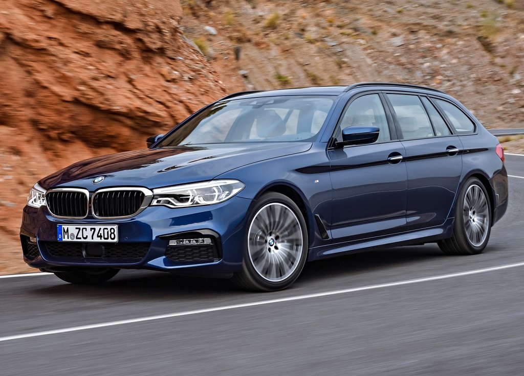 De BMW 5 Serie is in sedanvorm al in de nodige uitvoeringen aan de wereld getoond. Op de Touring was het nog even wachten, tot nu. Dit is hem dan!