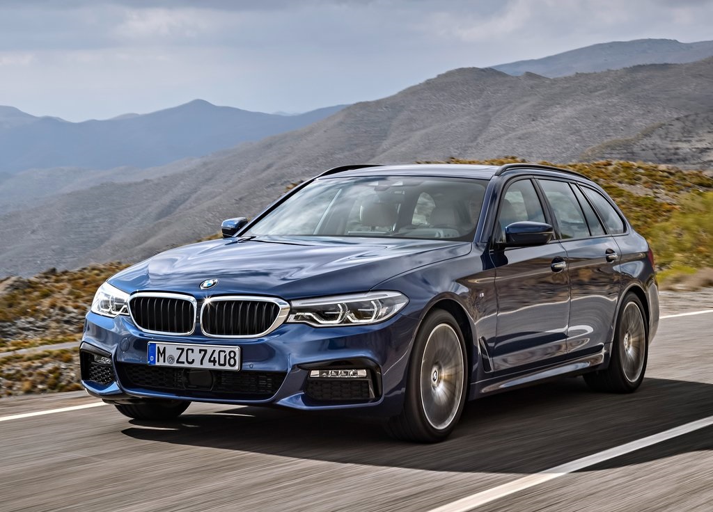 De BMW 5 Serie is in sedanvorm al in de nodige uitvoeringen aan de wereld getoond. Op de Touring was het nog even wachten, tot nu. Dit is hem dan!