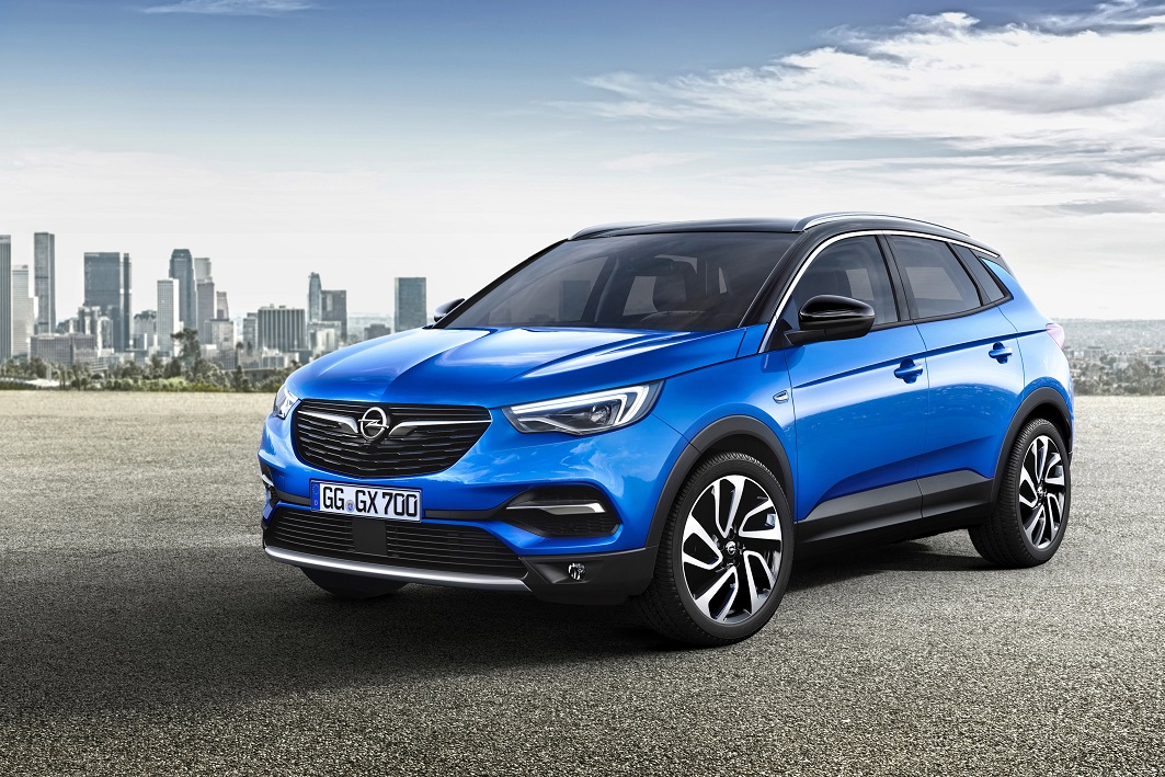 Opel heeft het digitale doek getrokken van de Grandland X, de grootste SUV van het merk en het derde lid van de X-familie.
