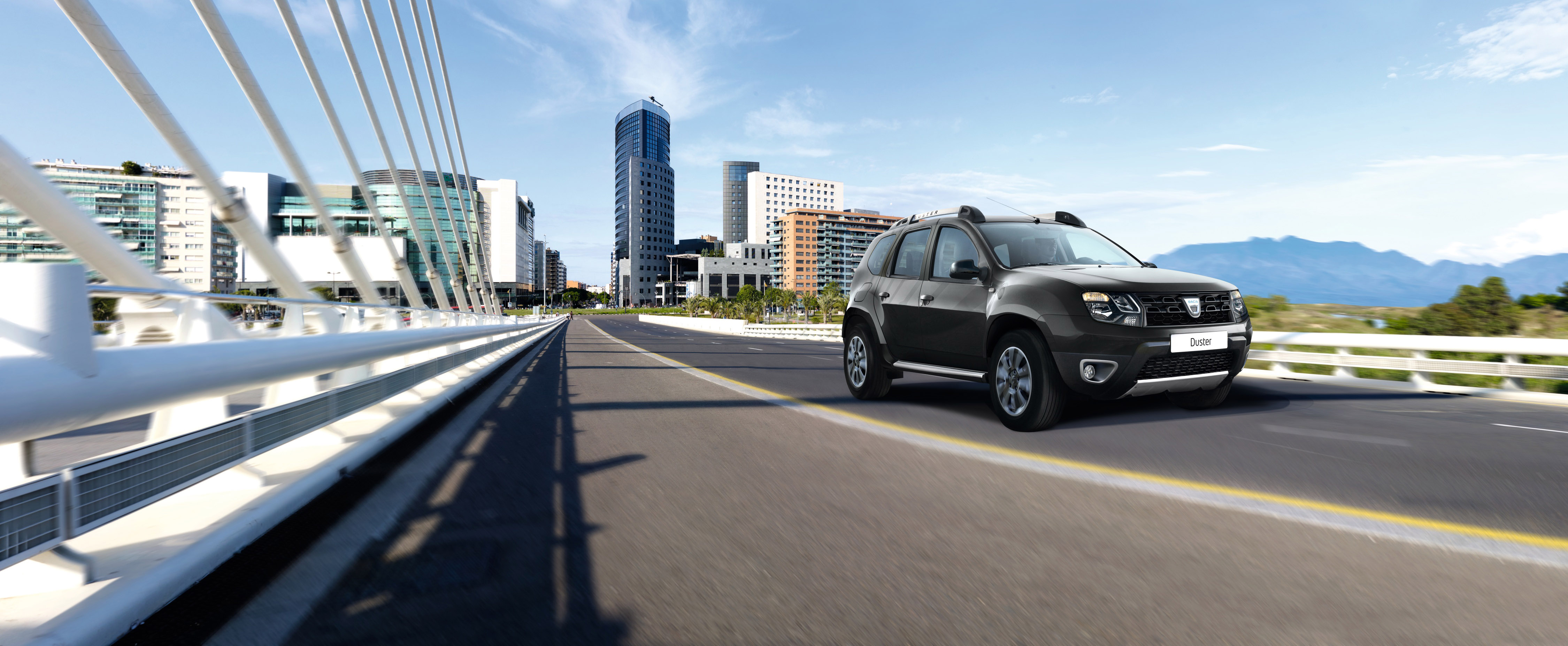 De Dacia Duster is er nu ook als Srie Limite Blackshadow.